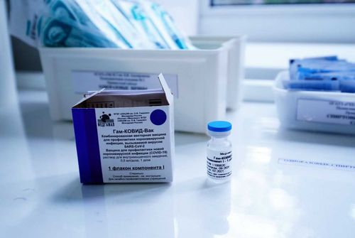 Туве полный курс вакцинации прошли более 9 тысяч человек