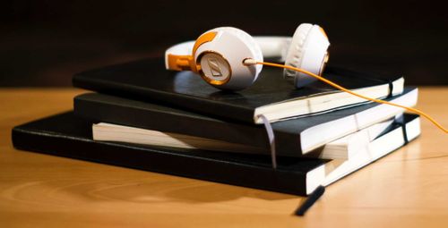 Появились аудиолекции о том, как бороться в кредиторами