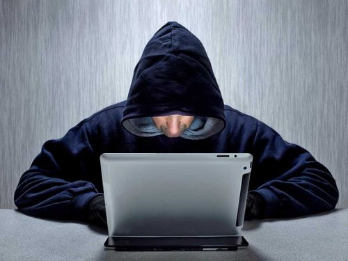 Как не попасть в сети мошенников при покупке авто в интернете?