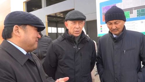 Владиславу Ховалыгу доложили о прогнозах открытия агропарка и индустриального парка в Кызыле