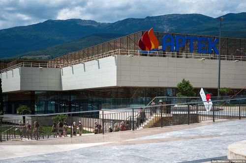 «Артек» ждет одаренных школьников Тувы