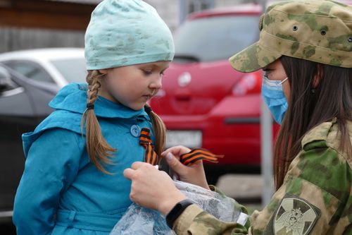 Росгвардейцы Тувы присоединились к всероссийской акции «Георгиевская ленточка»