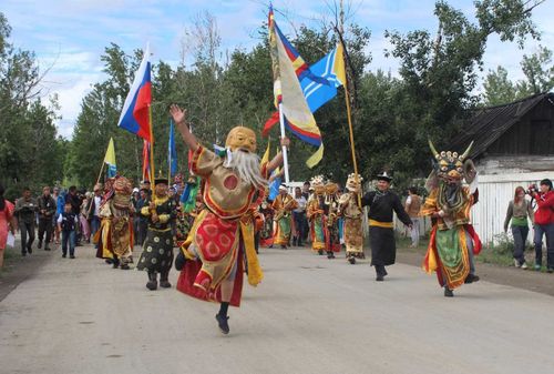 Об ограничениях на проведение майских праздников и фестиваля «Устуу-Хурээ»