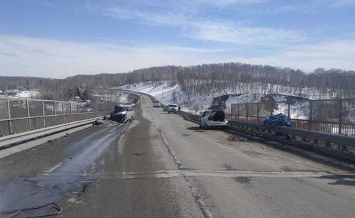 Водитель и пассажир «Хайса» из Тувы погибли в аварии, не доехав до Новосибирска