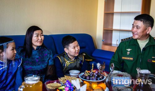 Военнослужащие кызылского гарнизона получили служебное жилье