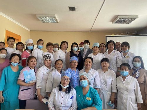 «Единая Россия» поздравила медицинских сестер Тувы с профессиональным праздником