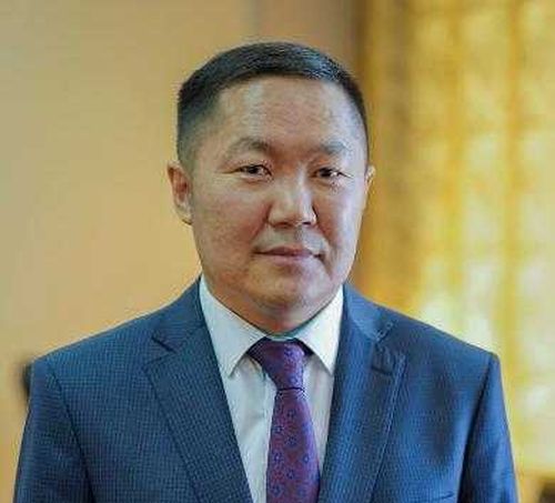 В Туве назначили нового министра юстиции и руководителя службы по тарифам