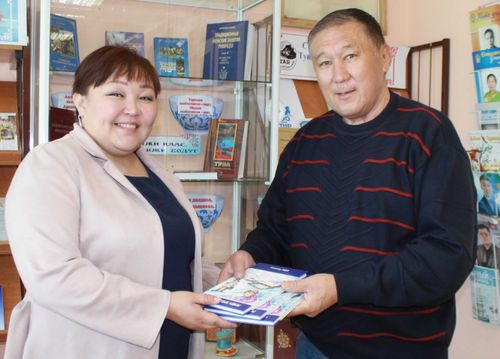 «Ынакшылдың ыдыы» - Новая книга Александра Ондара