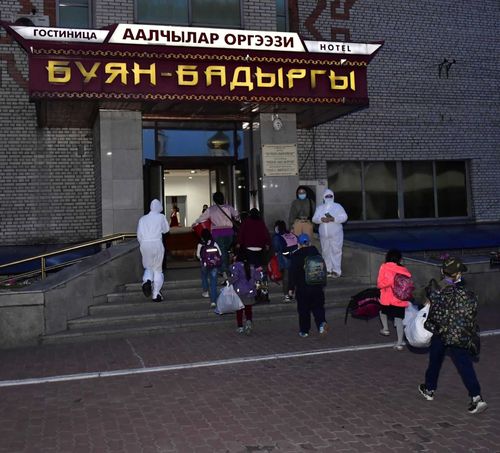 Владислав Ховалыг: «Детей из лагеря «Байлак» переселить в комфортные условия гостиницы»