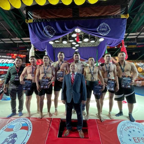 Тувинские финалисты на Чемпионате Европы по сумо