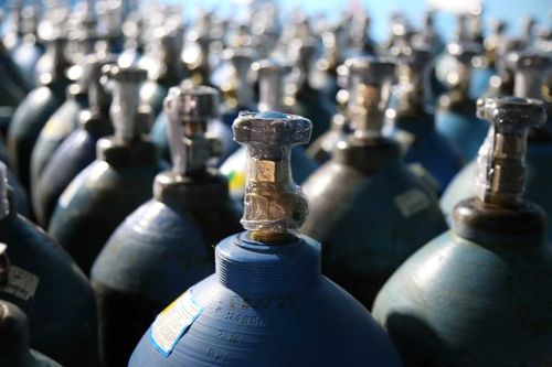 В Туву из Хакасии поставят 200 баллонов кислорода для больных COVID-19