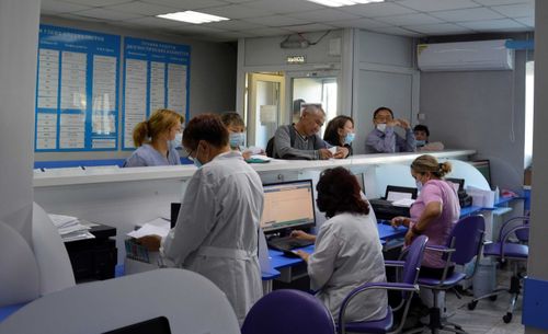Несколько больниц Тувы закрыли плановый прием из-за новой вспышки пандемии