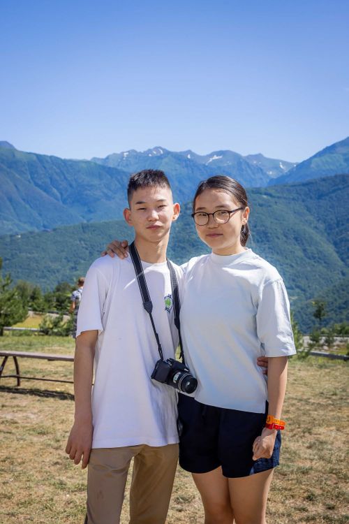 Ай-кыс Кыргыс и Денберел Ооржак проходят мастер-классы на форуме Агутина в Сочи