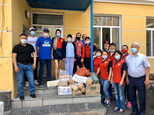 В «Единой России» объявили о создании единого волонтерского штаба