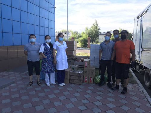 Жители Тувы поддержали акцию помощи #Спасибоврачам17 