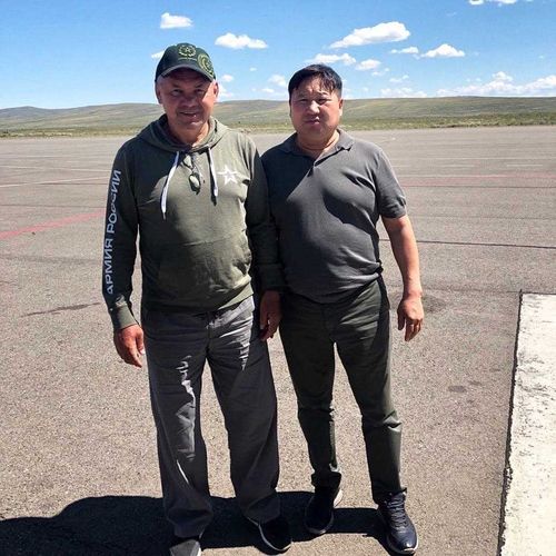 Сергей Шойгу отметил оперативность в работе Владислава Ховалыга