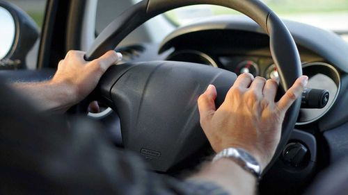 Сесть за руль без прав можно в случае крайней необходимости