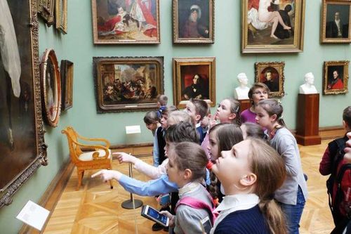 «Пушкинскую карту» студенты и школьники смогут получить с 1 сентября