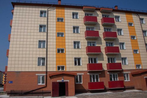 «Прямой разговор»: Врио главы Тувы просят разобраться с очередью на жилье