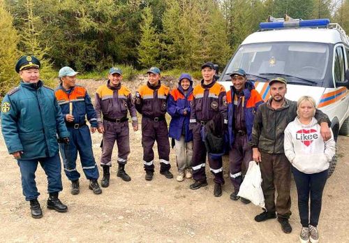 В Туве спасатели нашли потерявшихся в лесу людей