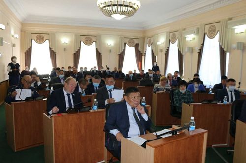 Верховный Хурал дал согласие на назначение новых заместителей председателя правительства Тувы