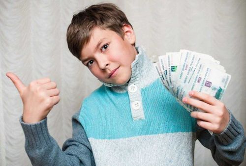 Поторопитесь, 1 ноября истекает срок обращения за 10 тыс. руб. на школьников