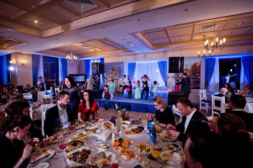 Свадьбы и торжества – основная причина распространения коронавируса в Туве