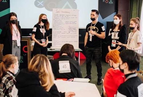 Александр Ондар возглавил рейтинг полуфиналистов конкурса «Твой Ход».