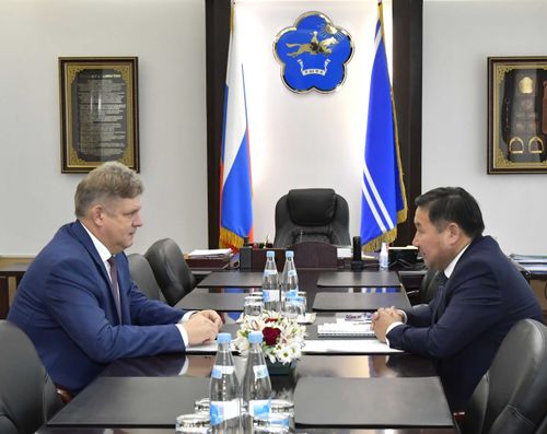 В Туве находится с рабочим визитом полномочный представитель Президента РФ в Сибирском федеральном округе Анатолий Серышев