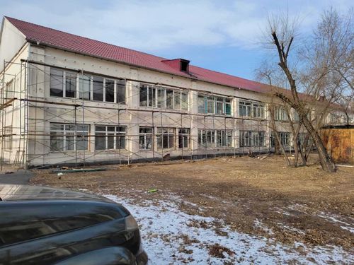 Анатолий Югай лично контролирует ремонт медучреждений Тувы