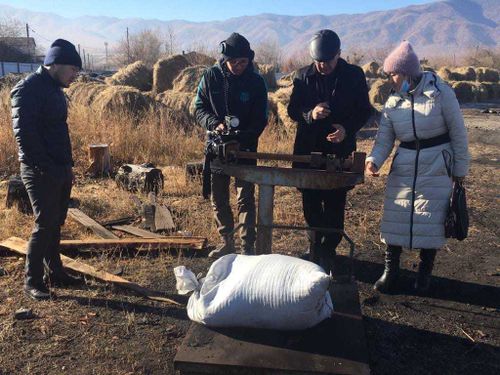 В Танды перекупщики угля накрутили цены