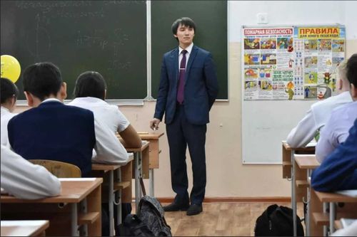 Пятидневной школьной неделе быть с 3 четверти учебного года