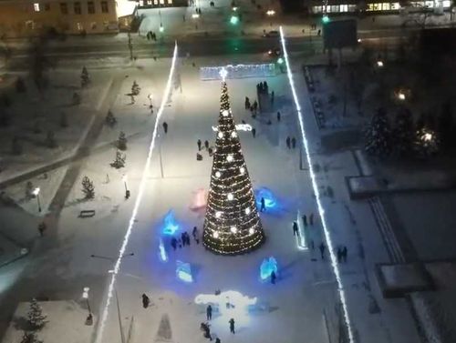 В столице Тувы вандалы портят новогодние украшения