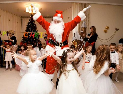 В Туве детские новогодние утренники не отменят