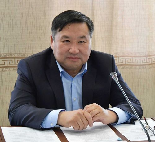 В. Ховалыг в списке лучших руководителей регионов по общению с населением