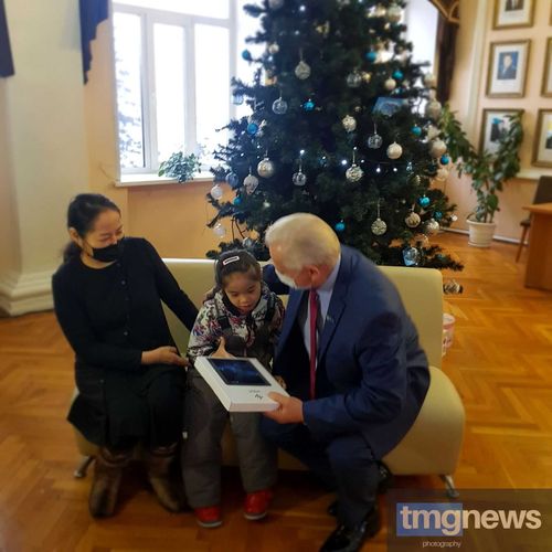 «Ёлка желаний» исполнит мечты детей Тувы