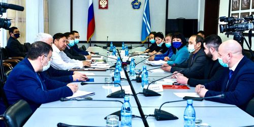 В.Ховалыг: «Запросы жителей, независимо от политических взглядов, важно учесть»