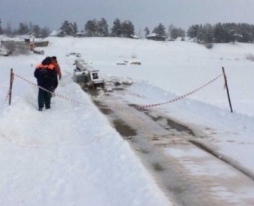 Застрявший на Тодже бензовоз вытащили