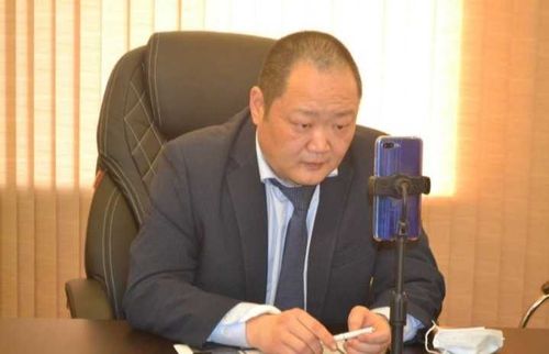 Анатолий Югай: «Те, кто вакцинирован, переносят болезнь в легкой форме»