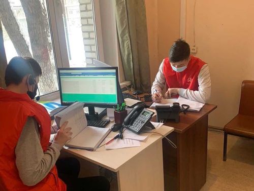 Студенты медколледжа вновь стали ковид-волонтерами