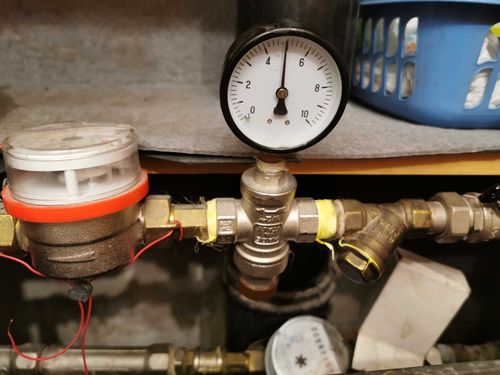 Вопрос дня: как подключить водоснабжение в доме?