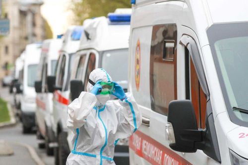 В Ресбольнице №1 увеличивают число ковид-бригад