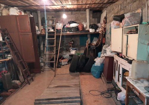 В Туве прикрыли гаражный наркопритон 