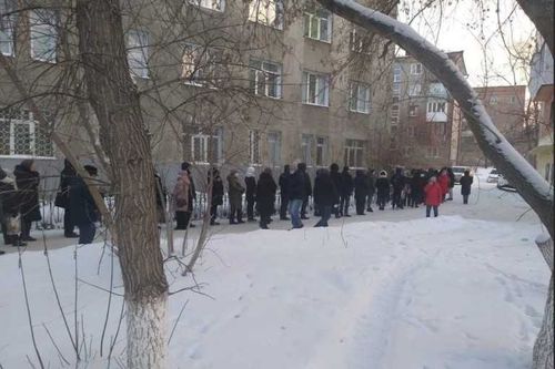 Как региональный Минздрав решает проблему с очередями для сдачи ПЦР-тестов?