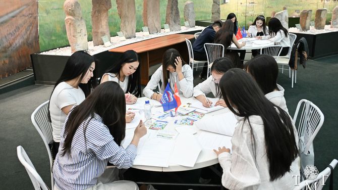 Жители Тувы проверяют знания о сельском хозяйстве на агродиктанте-2026