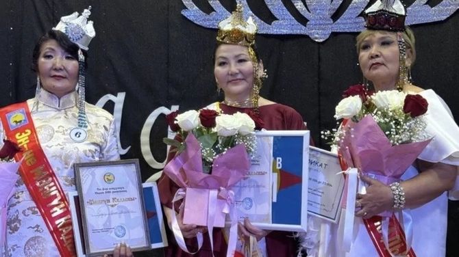 «Алдын Кадын» Тес-Хемского района стала Азиата Сакпай