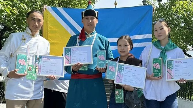 Делегация Тувы стала лауреатом Всероссийской студенческой весны в Хабаровске