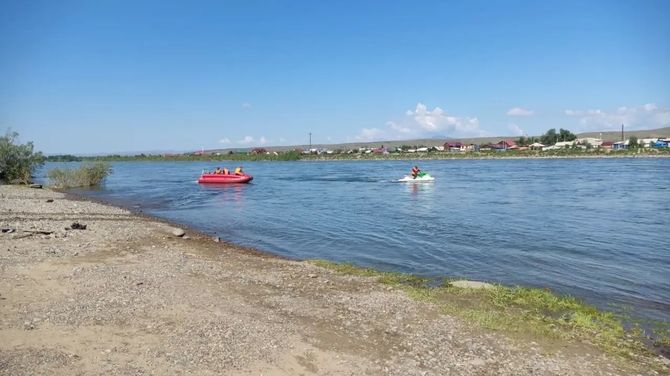 В Кызыле в поисках двух девочек задействованы 143 человека и 41 единица техники