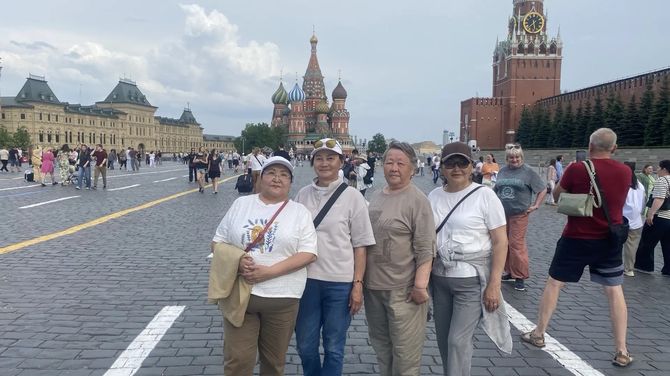Матери погибших героев СВО из Тувы вернулись из железнодорожного круиза