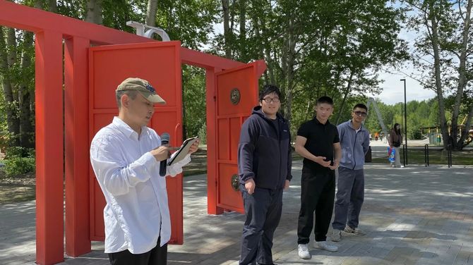 Молодёжь Тувы обсудила роль буддизма на встрече в Национальном парке